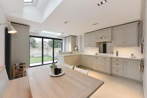 40 Haven Lane, London, W5 2HN