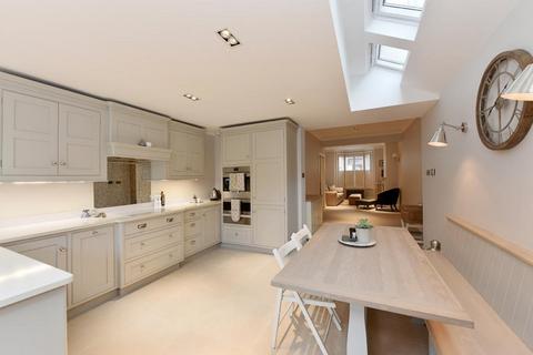 40 Haven Lane, London, W5 2HN