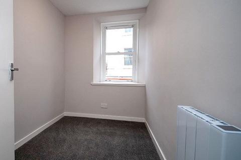 3 bedroom flat to rent, High Street, Arbroath DD11