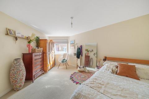 2 bedroom flat for sale, Swindon,  Wiltshire,  SN1