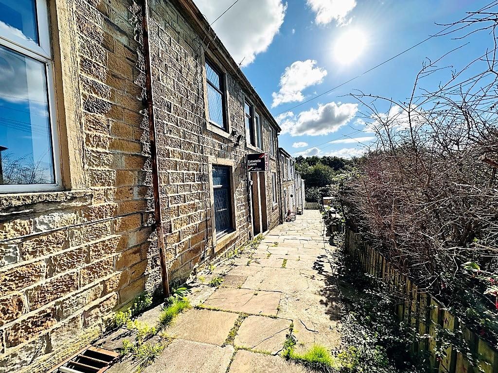 Two bed terraced cottage to rent