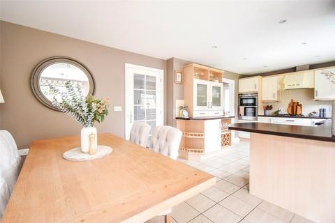 4 bedroom detached house for sale, Felders Mede, Hampshire RG27