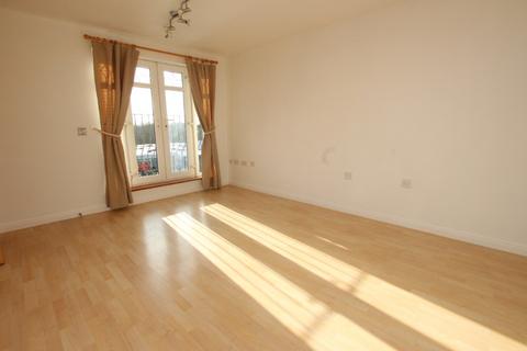 2 bedroom flat to rent, Rollesby Gardens, St Helens, WA9