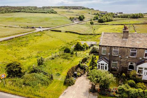 2 bedroom semi-detached house for sale, Royal Ing, Huddersfield HD3 3FW