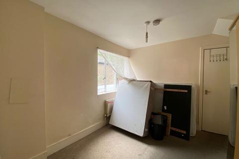 59a Tynemouth Road, London, N15 4AU