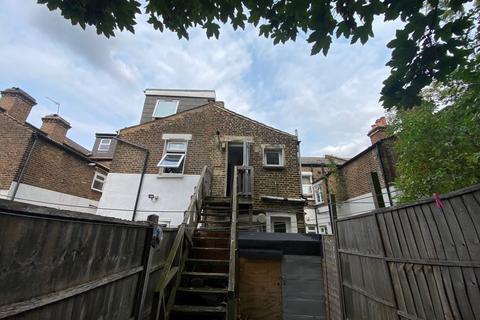 59a Tynemouth Road, London, N15 4AU