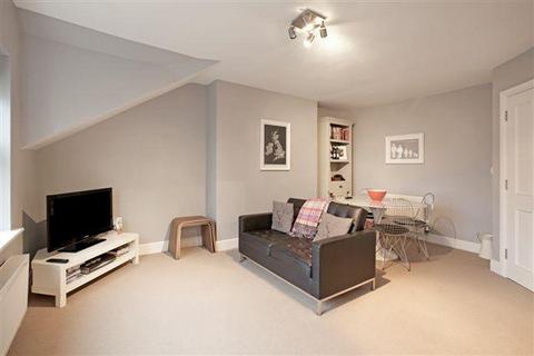 2 bedroom flat to rent, Harlow Moor Drive, Harrogate, North Yorkshire, HG2