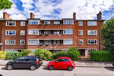 2 bedroom flat for sale, Higham Court, Higham Road, Woodford Green, Essex, IG8 9JW