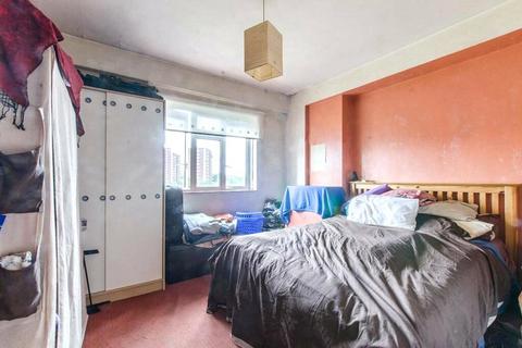 2 bedroom apartment for sale, Ringsfield House, East Street, London, SE17