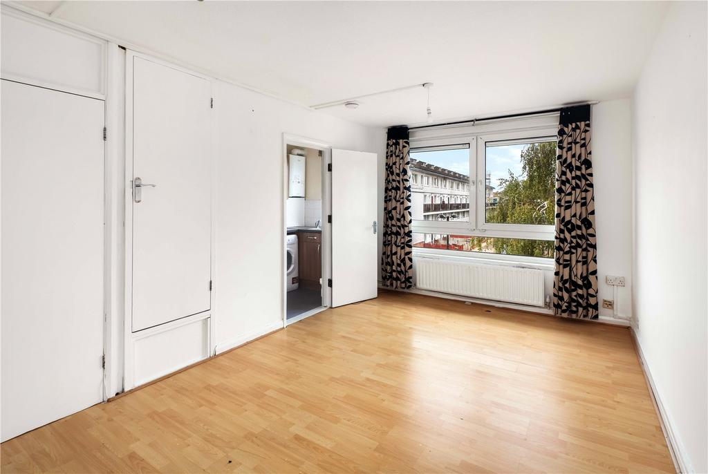 Reception/Bedroom