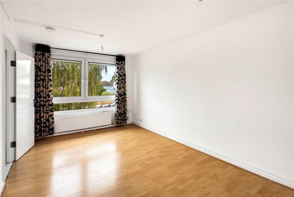 Reception/Bedroom