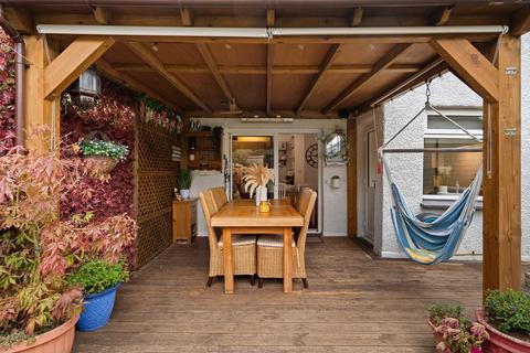 56 Barr Road, Gravesend, DA12 4DZ