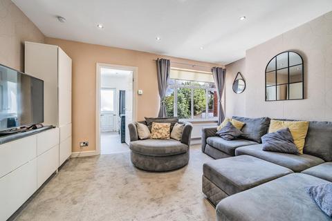 1a Aboyne Drive, London, SW20 0AN