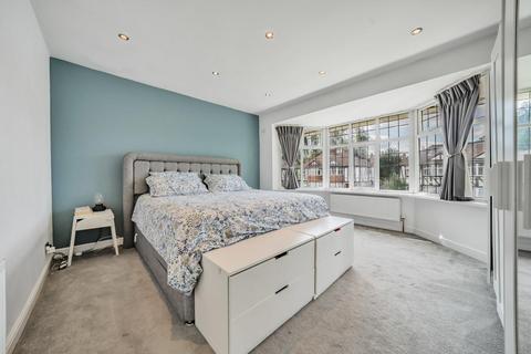 1a Aboyne Drive, London, SW20 0AN