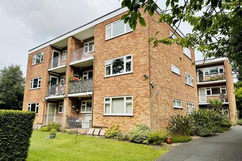 2 bedroom apartment to rent, West Cliff Road, Westbourne