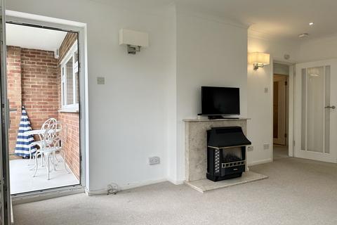 2 bedroom apartment to rent, West Cliff Road, Westbourne