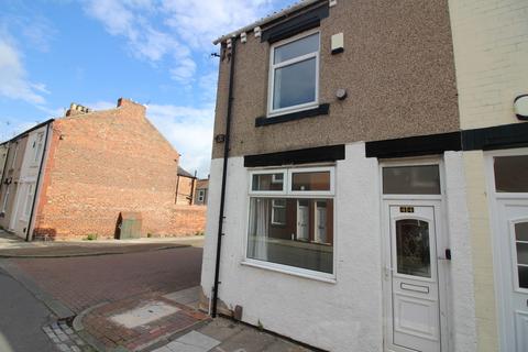 3 bedroom end of terrace house to rent, Peaton Street, North Ormesby