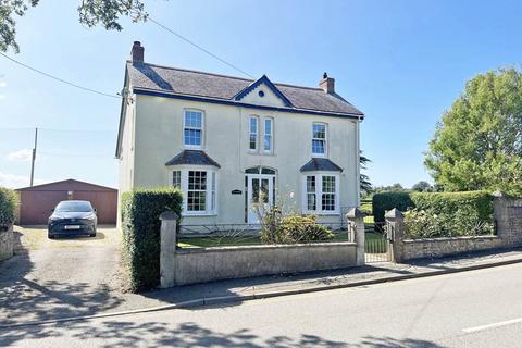 4 bedroom detached house for sale, Grampound Road, Truro, Cornwall
