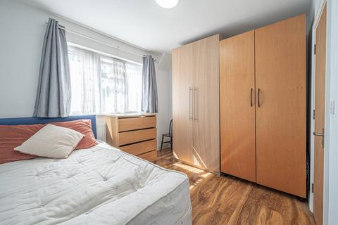 44 Woodfield Avenue, London, NW9 6PP