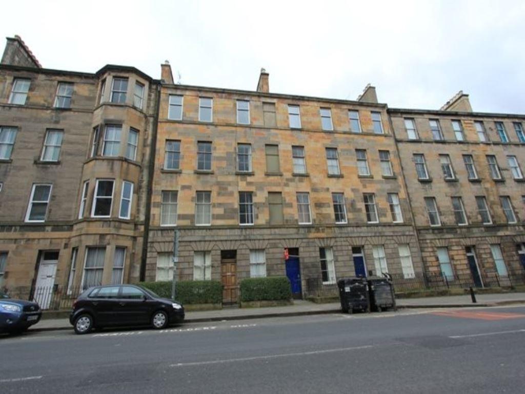 East Preston Street, Newington, Edinburgh, EH8 3 bed flat £2,120 pcm