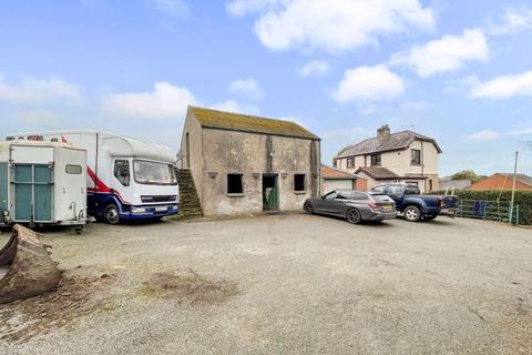 3 bedroom detached house for sale - Caernarfon