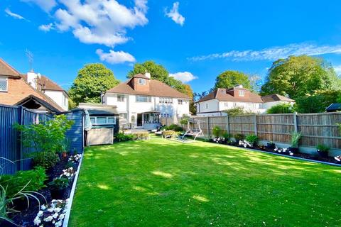 4 bedroom semi-detached house for sale, St. James Way, Sidcup