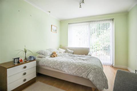 3 bedroom semi-detached house for sale - Hall Gardens, Colney Heath, St. Albans, Hertfordshire, AL4