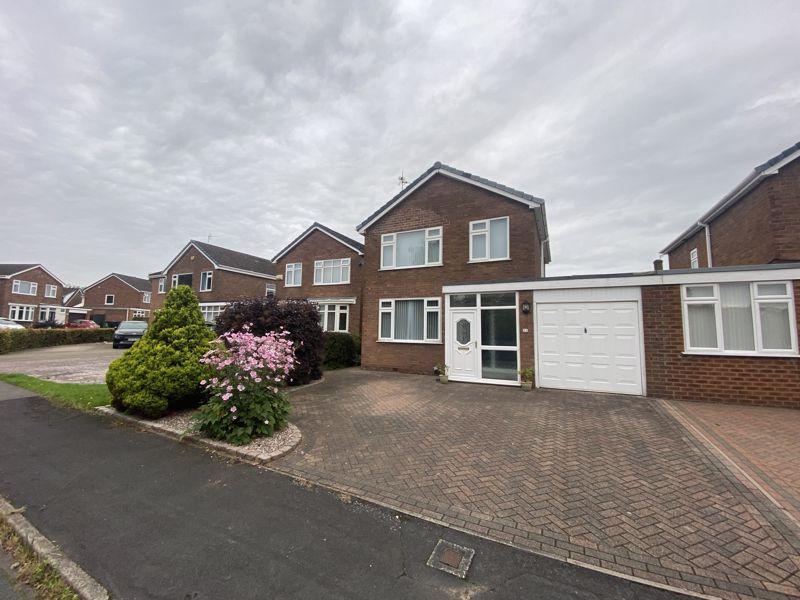 Yew Tree Drive, Barnton, CW8 4NR 3 bed link detached house for sale £250,000