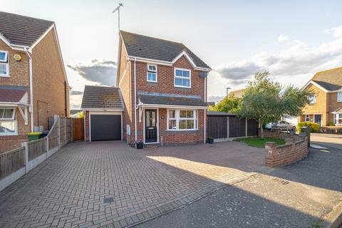 92 Alexandra Road, Great Wakering, Southend-on-sea, SS3 0GW