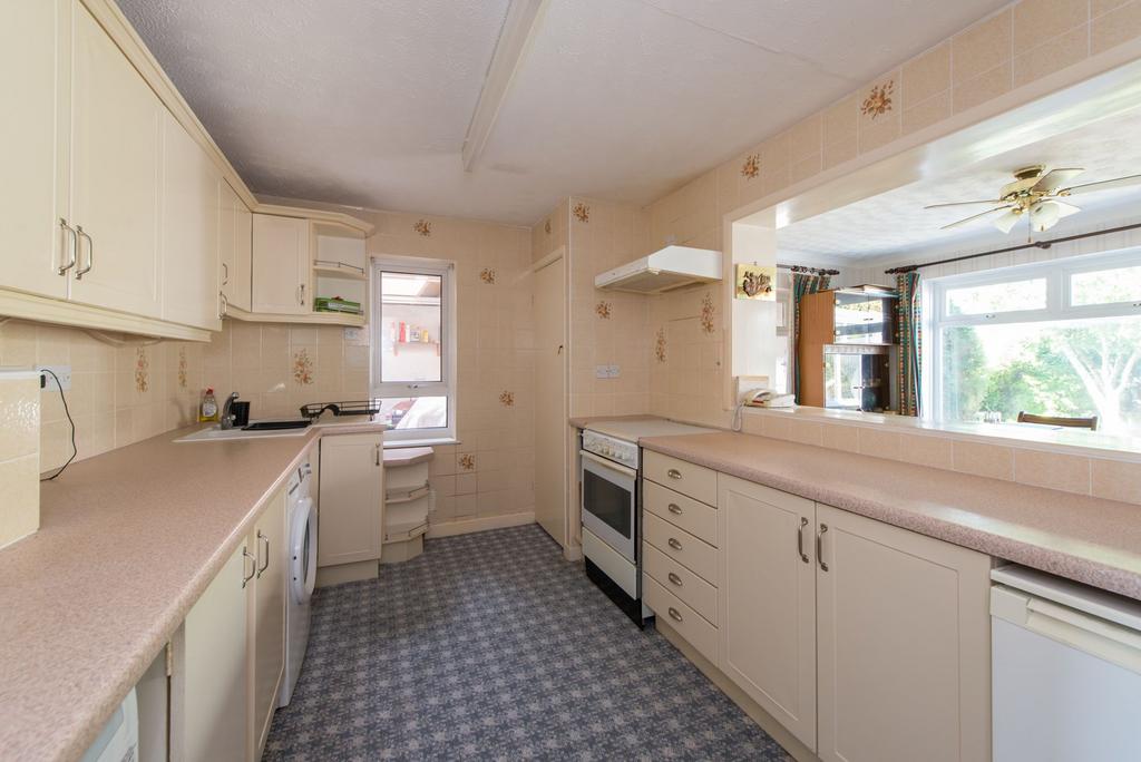 Coniston Avenue, Ramsgate, CT11 4 bed chalet for sale £400,000