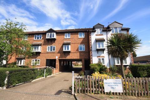 2 bedroom flat for sale, Eskdale Avenue, Northolt