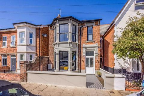 6 bedroom link detached house for sale, Inglis Road, Southsea
