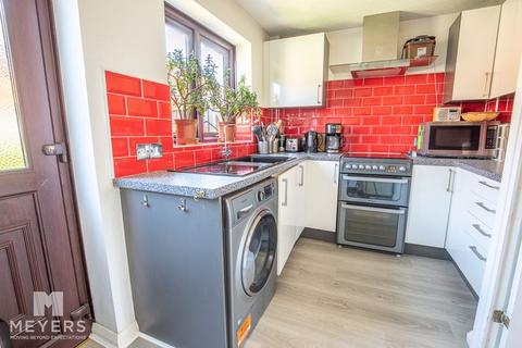 4 Bloomfield Place, Bournemouth, BH9 1UB