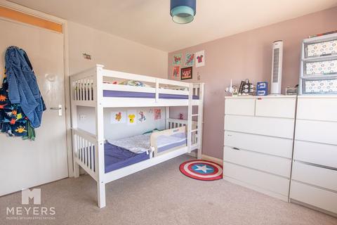 4 Bloomfield Place, Bournemouth, BH9 1UB