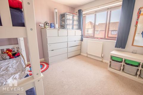 4 Bloomfield Place, Bournemouth, BH9 1UB