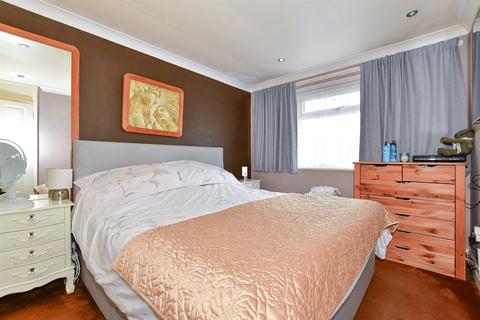 40 Apple Close, Snodland, ME6 5JP