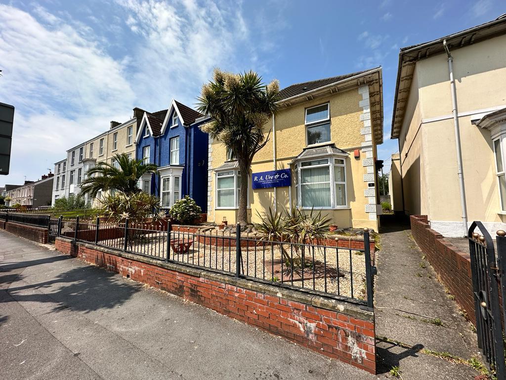 Queen Victoria Road, Llanelli 4 bed property for sale £259,000