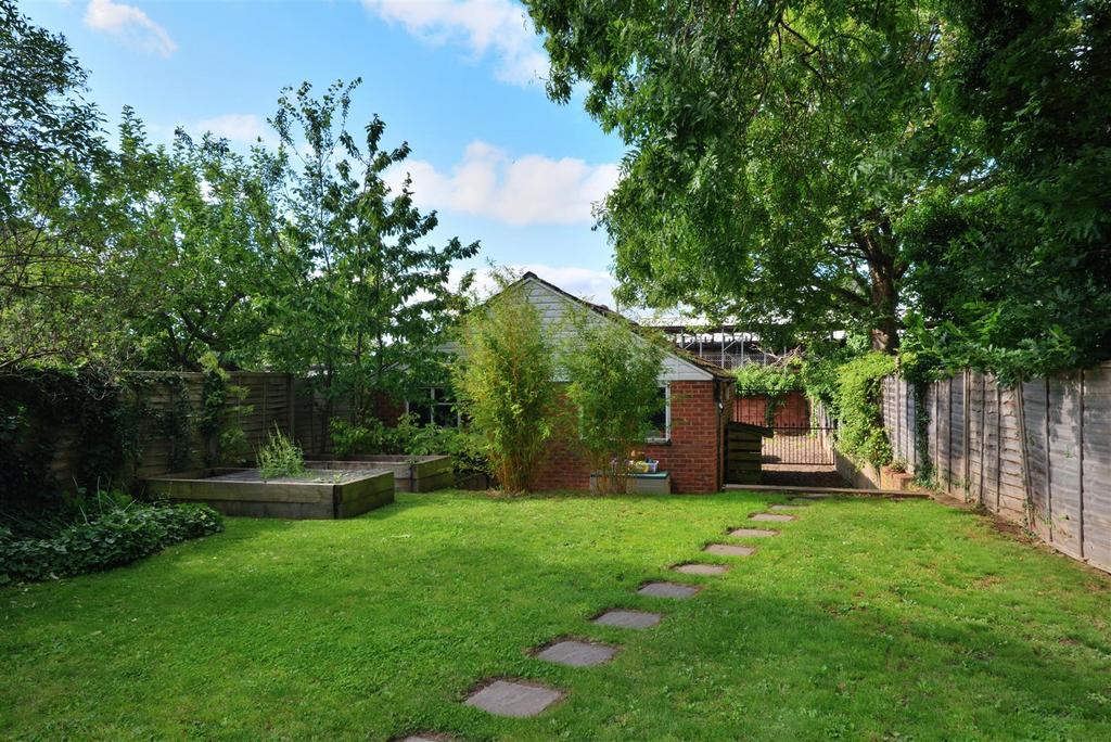 Clywyn 22 Barton Road - 104.jpg