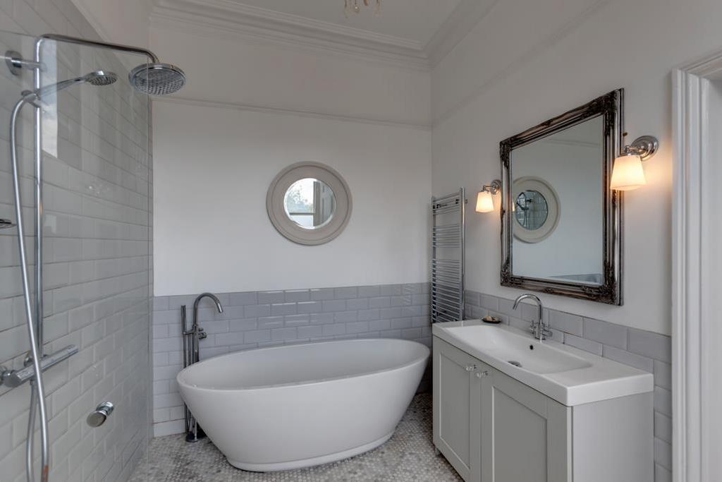 Master En-Suite