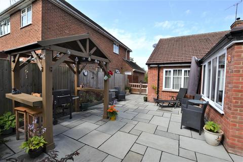 109 Connaught Road, Fleet, GU51 3QX