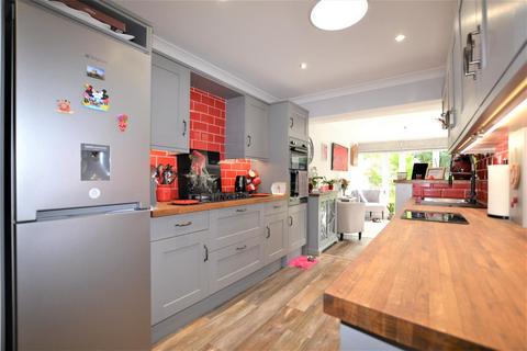 109 Connaught Road, Fleet, GU51 3QX
