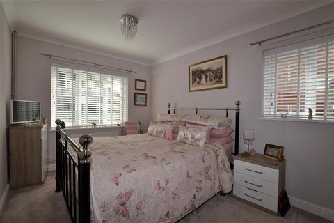 109 Connaught Road, Fleet, GU51 3QX