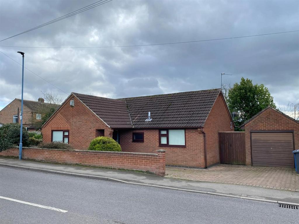 Western Road, Derby DE3 3 bed bungalow £995 pcm (£230 pw)