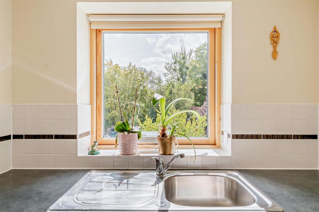 Kitchen: