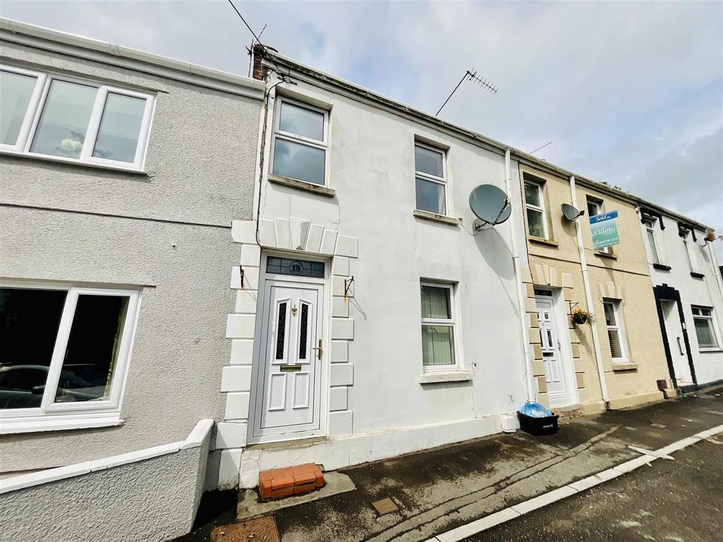 Upper Mill, Llanelli 2 bed terraced house for sale £104,995