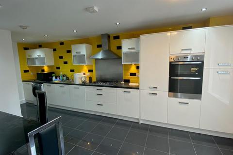 4 bedroom townhouse to rent - Liversage Square, Derby DE1
