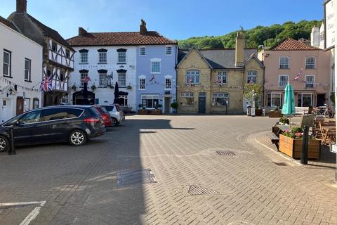 Character property for sale, The Square, Axbridge