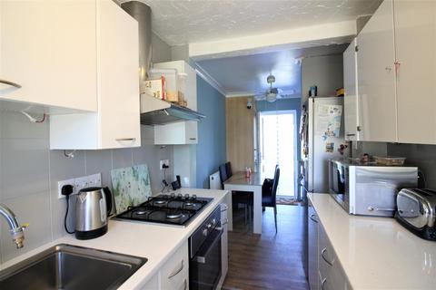 127 Parsonage Leys, Harlow, CM20 3PH