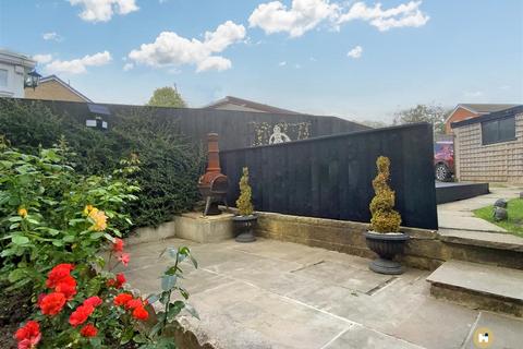 8 Chestnut Walk, Wakefield, WF2 0TX