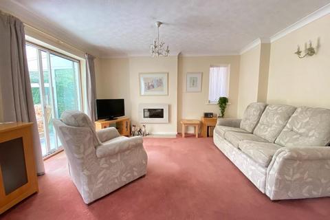 6 Harpswell Close, Allestree, Derby, DE22 2XX